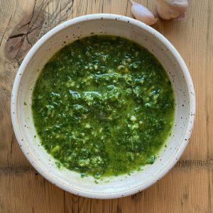 healthy spinach and cashew pesto pasta
