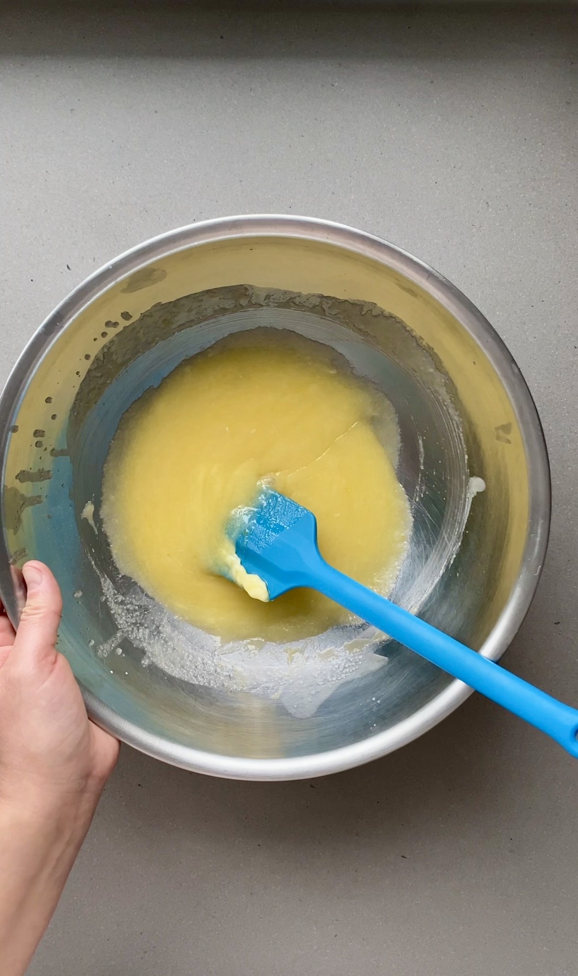 melted butter, egg, vanilla and sugar in a small bowl.