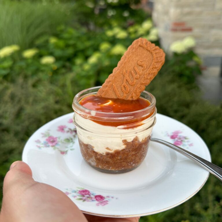 biscoff mini cheesecake cups