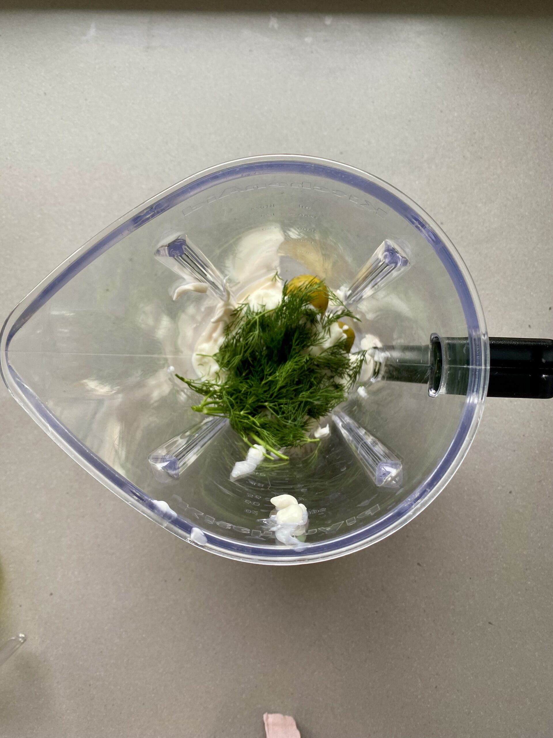 dill pickle dressing ingredients in a blender.