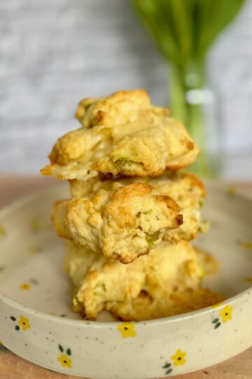 cheese drop biscuits on flower plate.